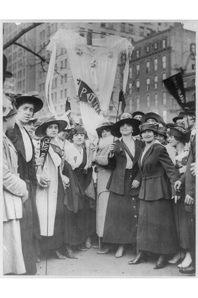تاریخ مد و فشن زنان - دهه ۱۹۱۰