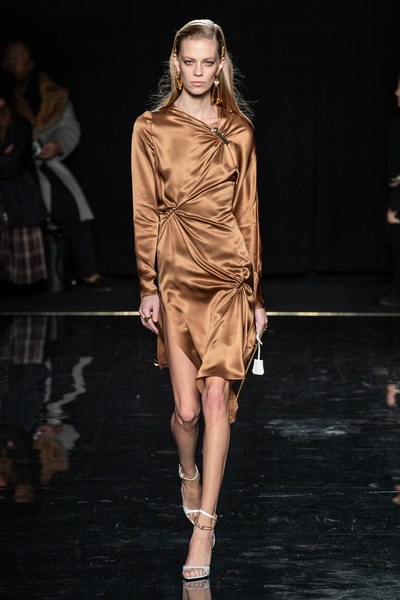 کالکشن مدل لباس زنانه پاییز ۲۰۱۹ ورساچه