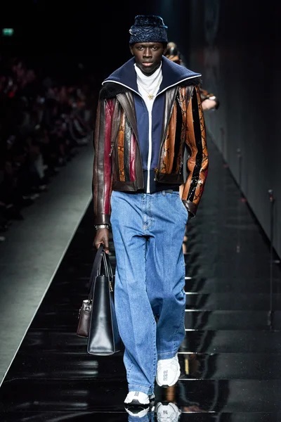 کالکشن مدل لباس مردانه پاییز ۲۰۲۰ ورساچه