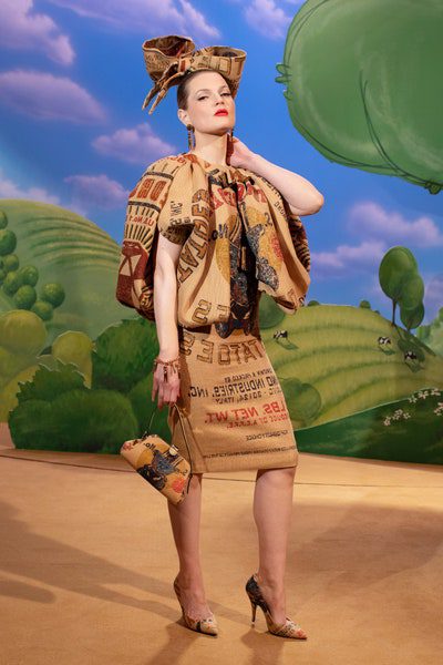 مدل لباس زنانه پاییز و زمستان ۲۰۲۱ برند ماسکینو