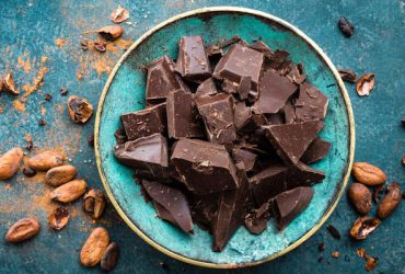 مزایا و مضرات شکلات تلخ چیست؟